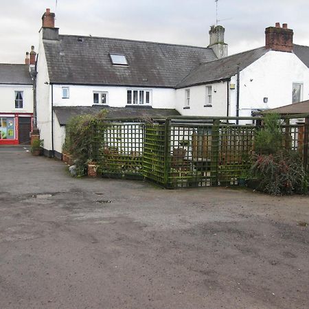 The Crosskeys Inn Usk Exterior photo